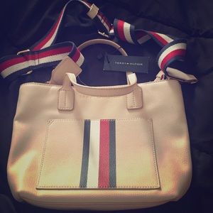 Tommy Hilfiger bag